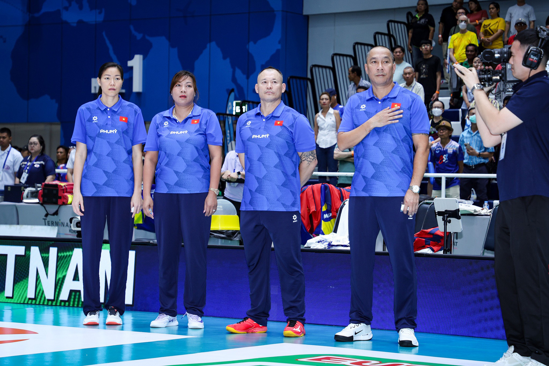 bong chuyen sea vleaue 2.jpg