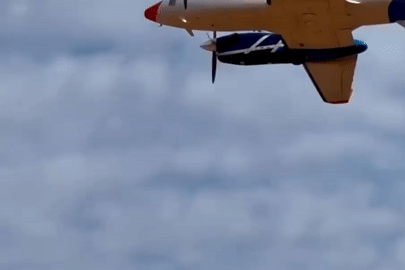 Clip chuyến bay hiệu chuẩn đầu tiên trên sân bay Long Thành