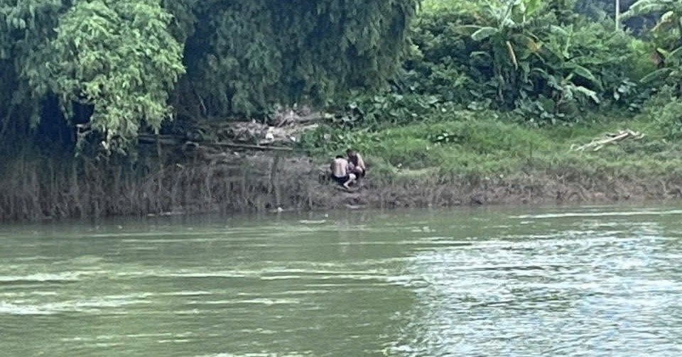 Dấu hiệu lạ bên cầu Sông Mãng, chỉ huy trưởng kịp thời cứu người thoát chết