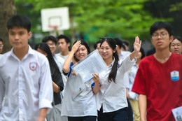 Điểm chuẩn đại học khối ngành kinh tế năm 2025 sẽ ra sao?