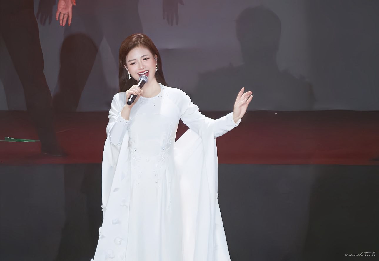 duonghoangyen.jpg