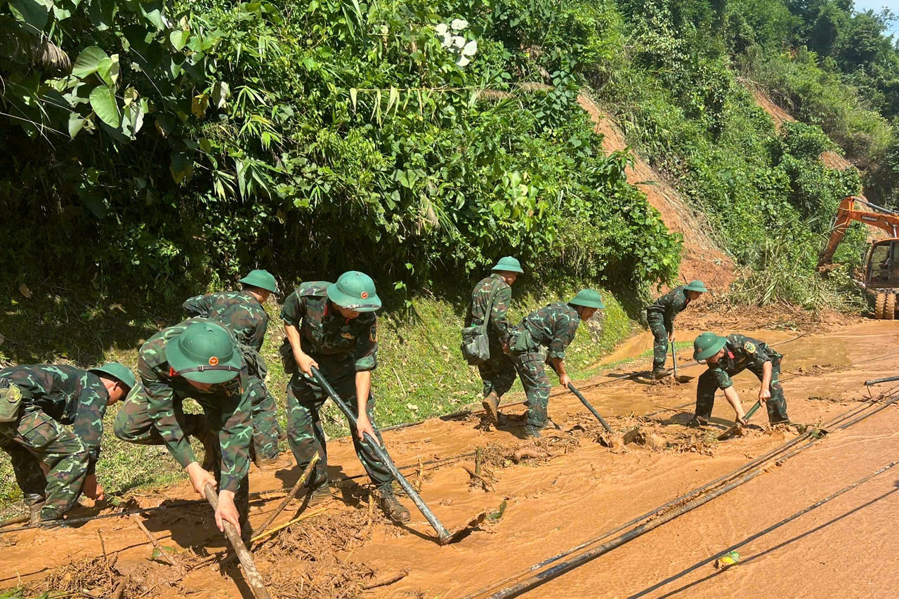 Lũ cô lập nhiều xã ở Điện Biên, Phó Chủ tịch tỉnh thông tin từ hiện trường