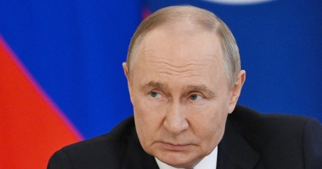 Ông Putin cảnh báo Nga có thể hoãn hòa đàm với Ukraine