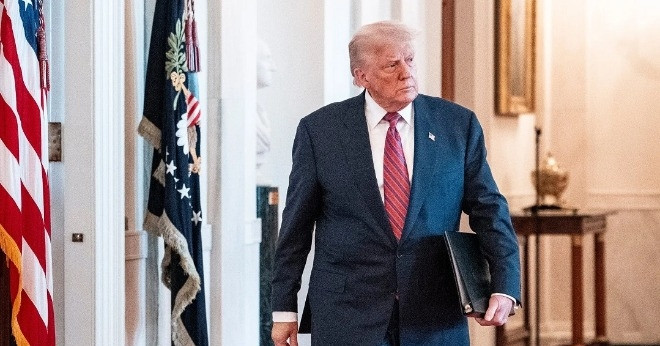 Ông Trump công bố hàng loạt mức thuế đối ứng trước hạn chót