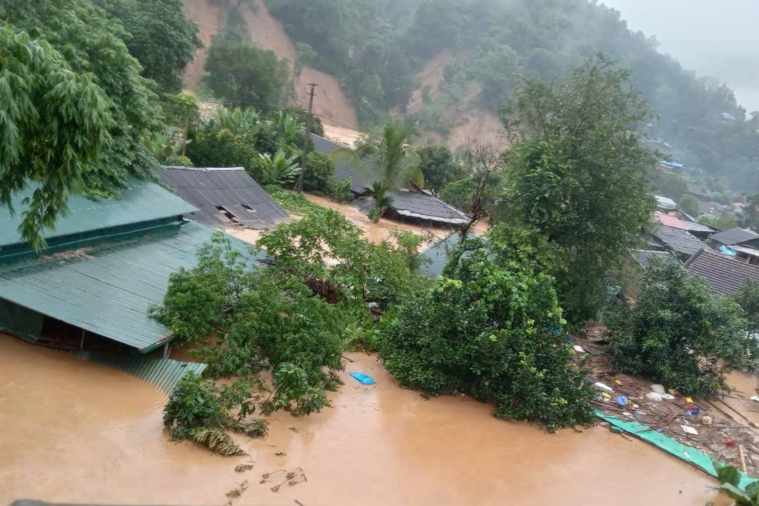 Thủ tướng: Khẩn trương tìm người mất tích, khắc phục hậu quả mưa lũ ở Điện Biên