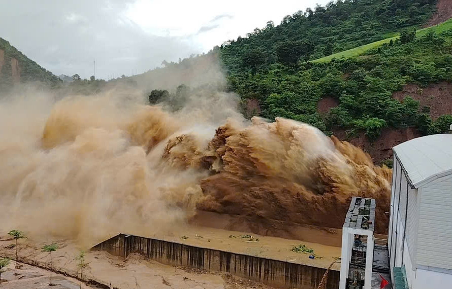 Thủy điện ở Điện Biên xả lũ, 300 hộ dân sơ tán khẩn cấp