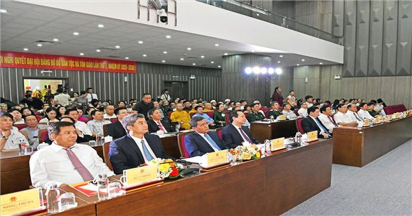 'Tiếp tục phát huy vai trò là cầu nối vững chắc giữa Chính phủ và các tổ chức tôn giáo'