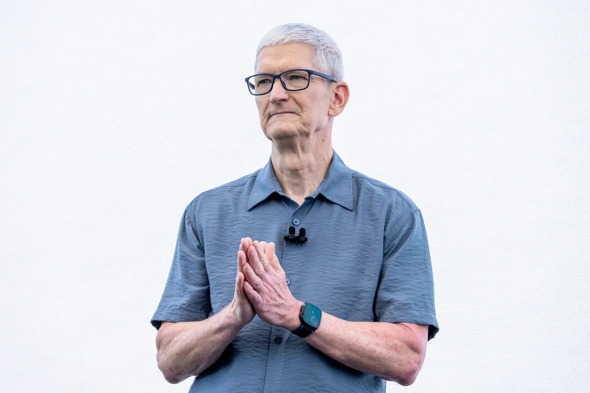 tim cook apple
