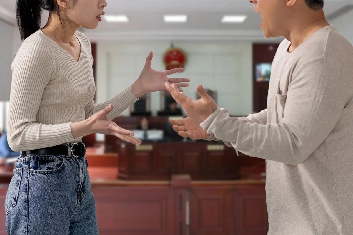 Tranh giành thừa kế, chị gái tiết lộ bí mật không ngờ về huyết thống của em trai