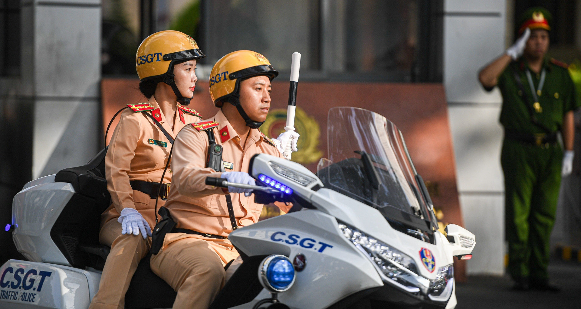 Trung tướng Mai Hoàng, Giám đốc Công an TPHCM phát lệnh ra quân trấn áp tội phạm