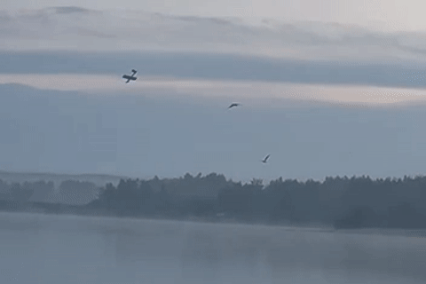 Video UAV cảm tử Ukraine lao xuống hồ nước và nổ tung ở Nga