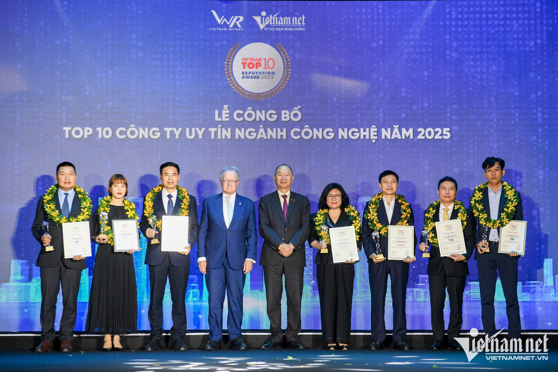 W-hội nghị CEO   Nguyễn Huế 21.jpg