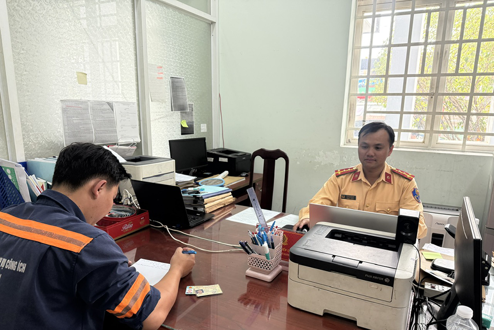 Bản tin cuối ngày 10/8: Xử lý tài xế xe rác ‘chạy ẩu’ khiến người dân khiếp sợ