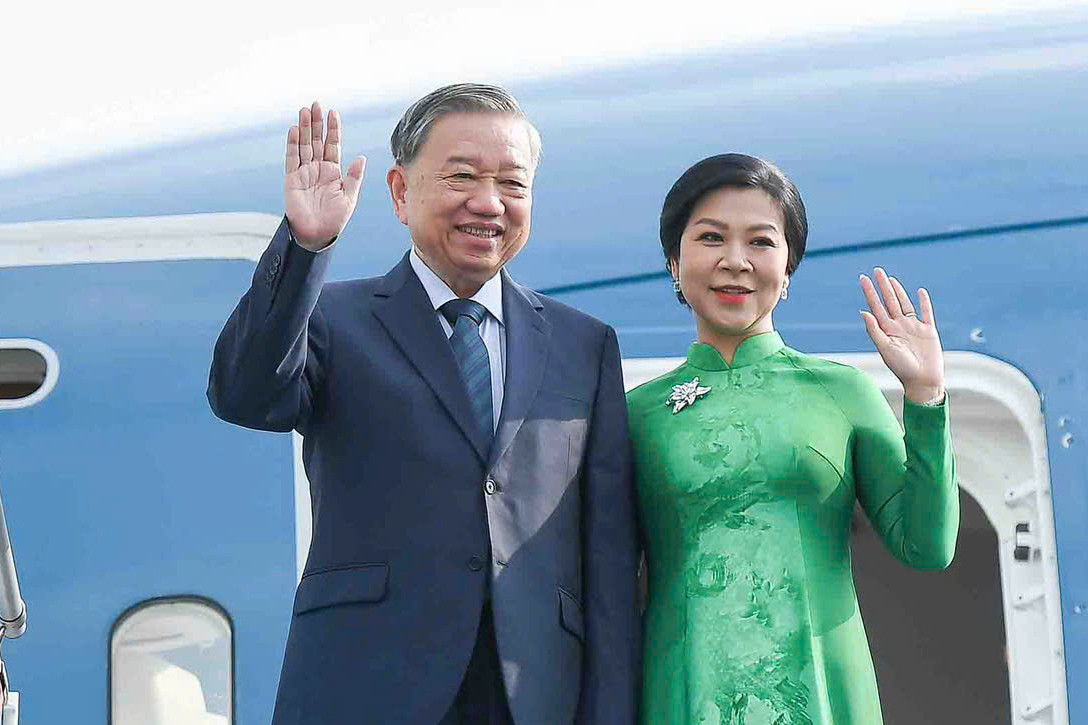 Tổng Bí thư Tô Lâm và Phu nhân lên đường thăm Hàn Quốc