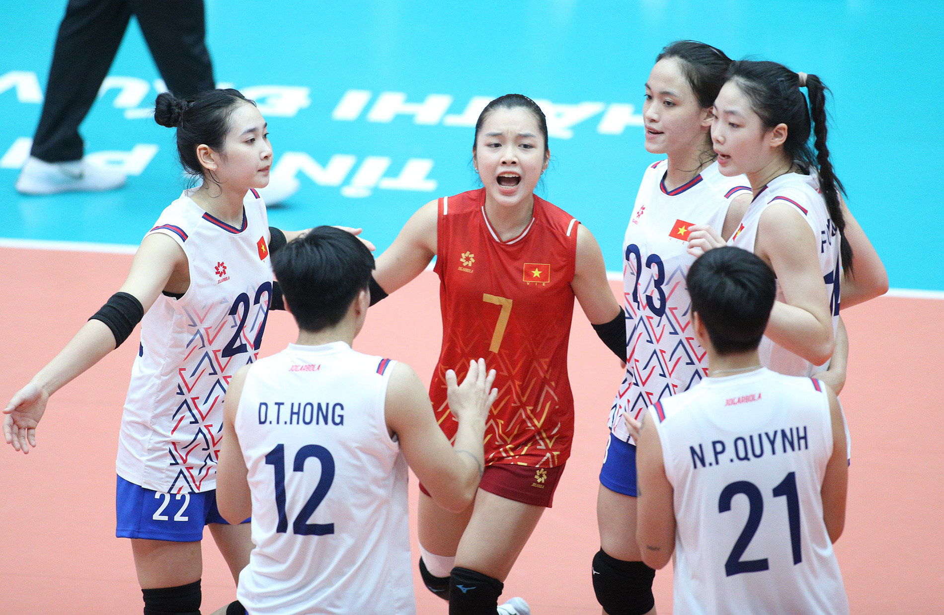 bong chuyen u21 viet nam 1.JPG