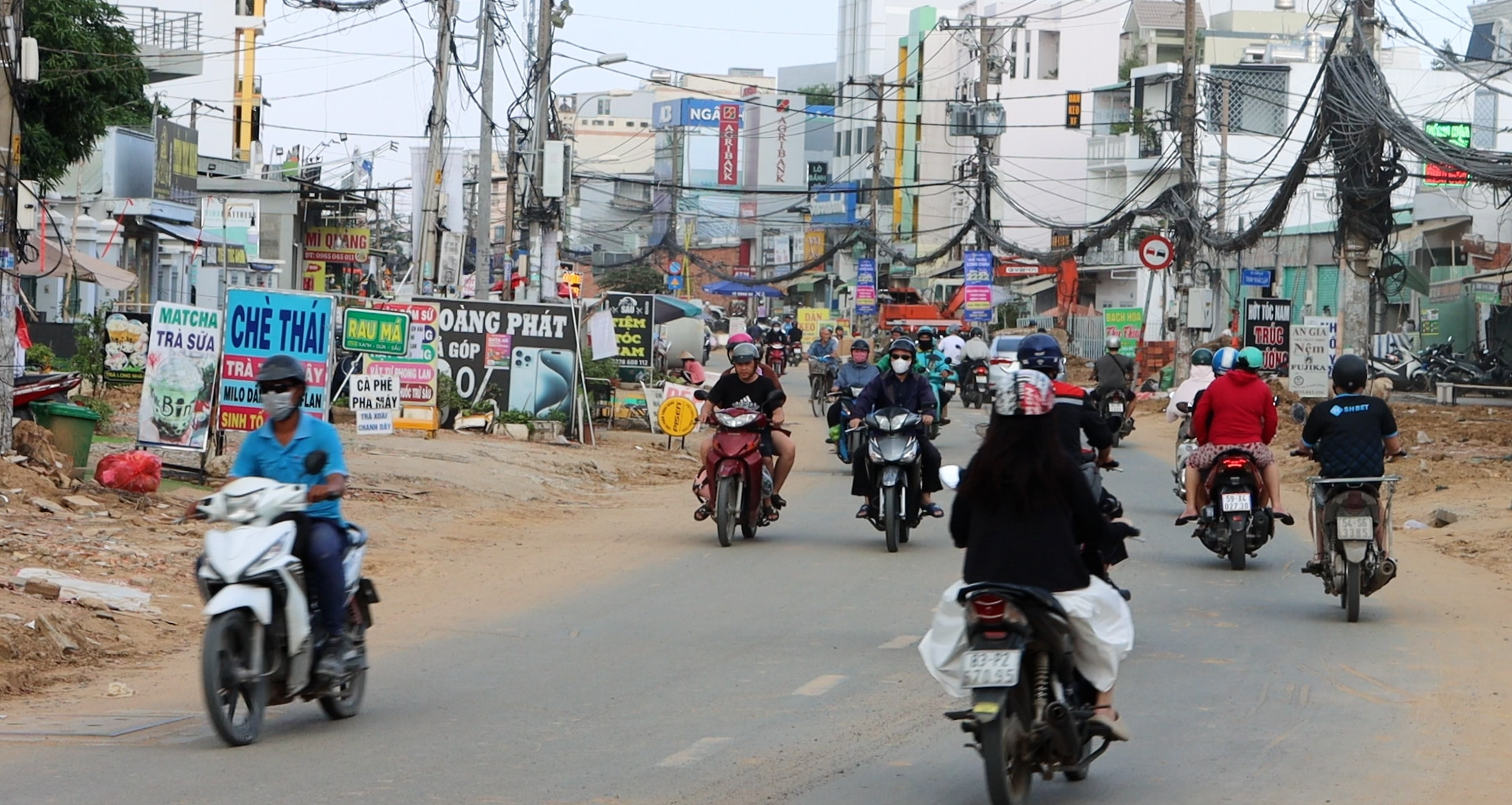 Dân mong đường cửa ngõ phía đông TPHCM mở rộng hơn 2.000 tỷ đồng sớm về đích