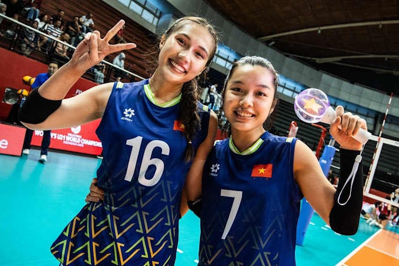 Sắc đẹp gây sốt của dàn hotgirl U21 Việt Nam ở giải thế giới