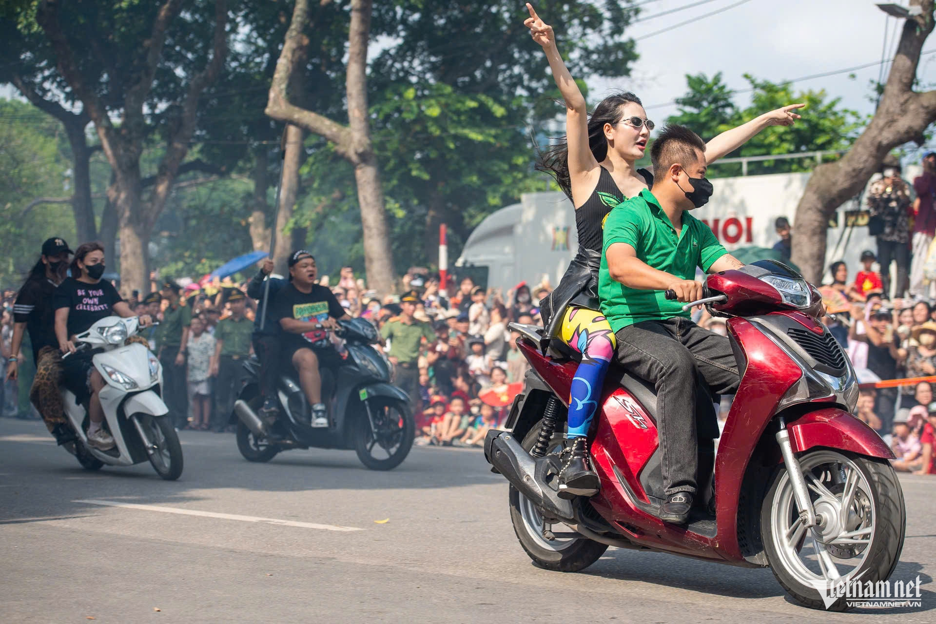 W-Hà Nội.jpg