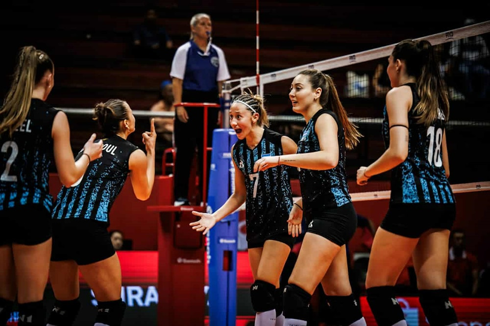 bong chuyen nu u21 viet nam 1.jpg