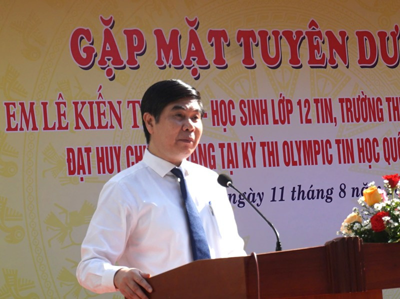 Huy chương Vàng Olympic Tin học Quốc tế 1.jpg
