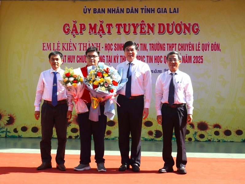 Huy chương Vàng Olympic Tin học Quốc tế.jpg