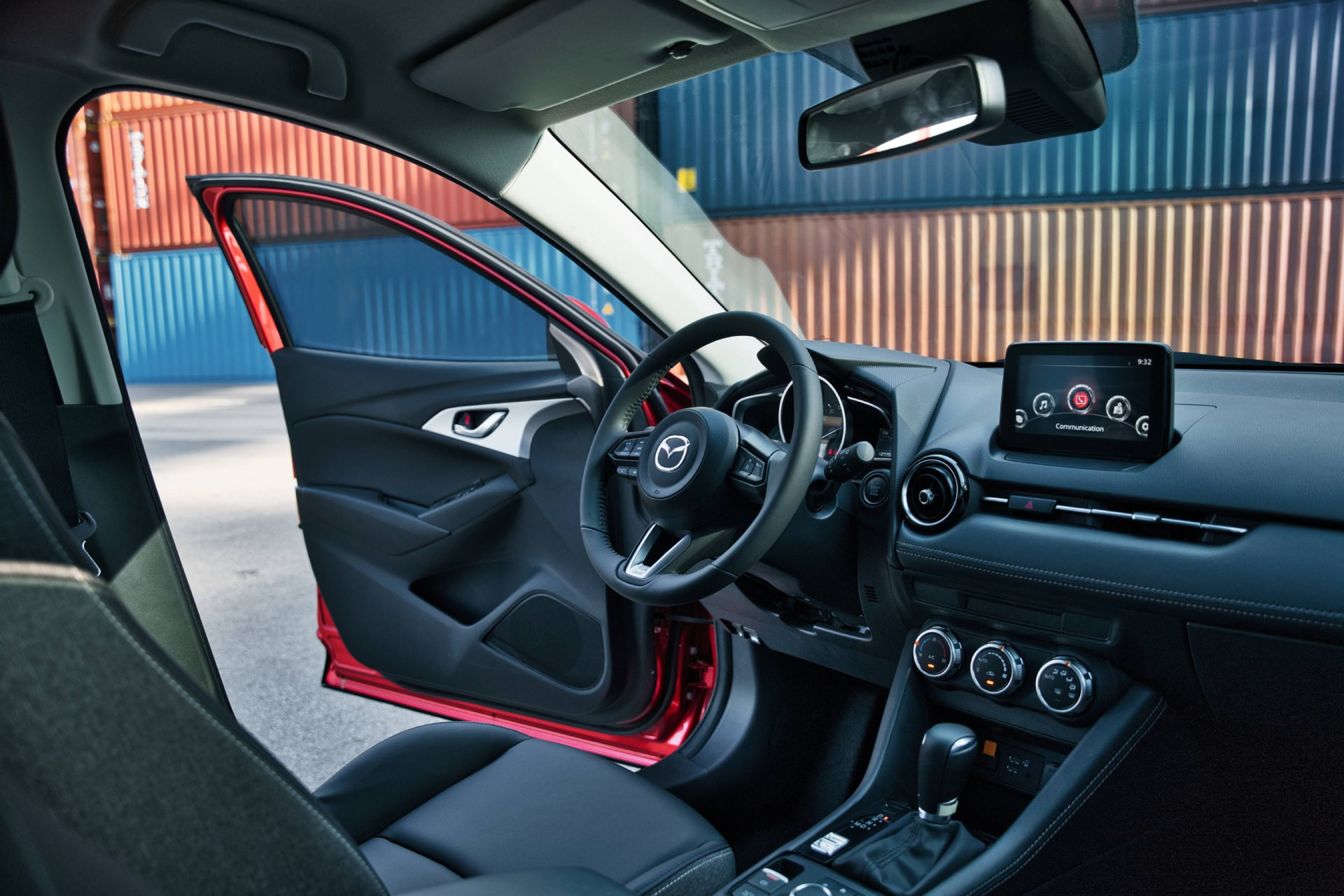 Mazda CX 3 noi that.jpg