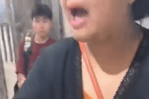 Nguyên nhân người đàn ông xăm trổ hành hung phụ nữ giữa chung cư ở Hà Nội