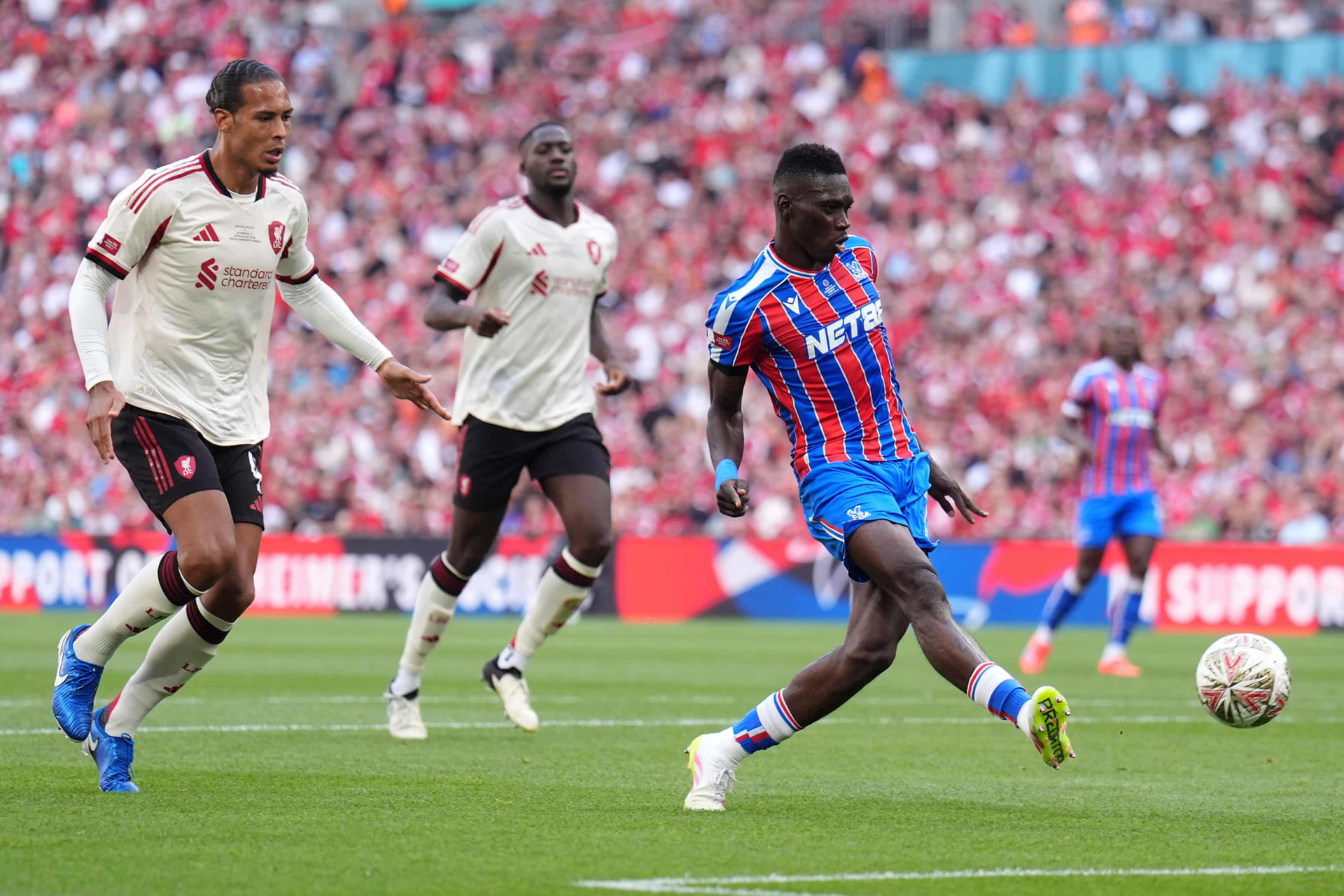 PA - Sarr Van Dijk Liverpool Crystal Palace.jpg