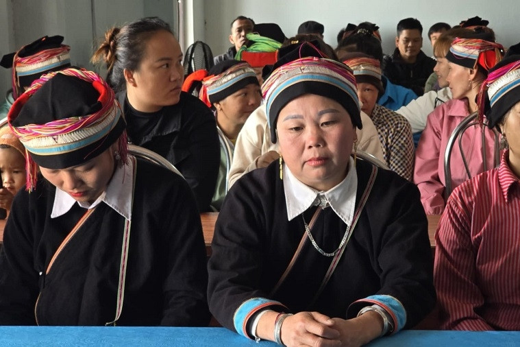 Phụ nữ Cao Bằng ứng dụng chuyển đổi số trong truyền thông xây dựng nông thôn mới