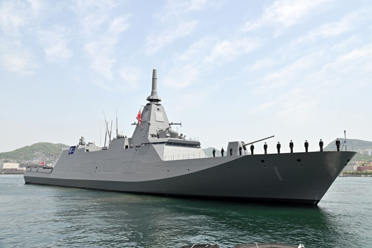 Tàu khu trục Nhật Bản.jpg