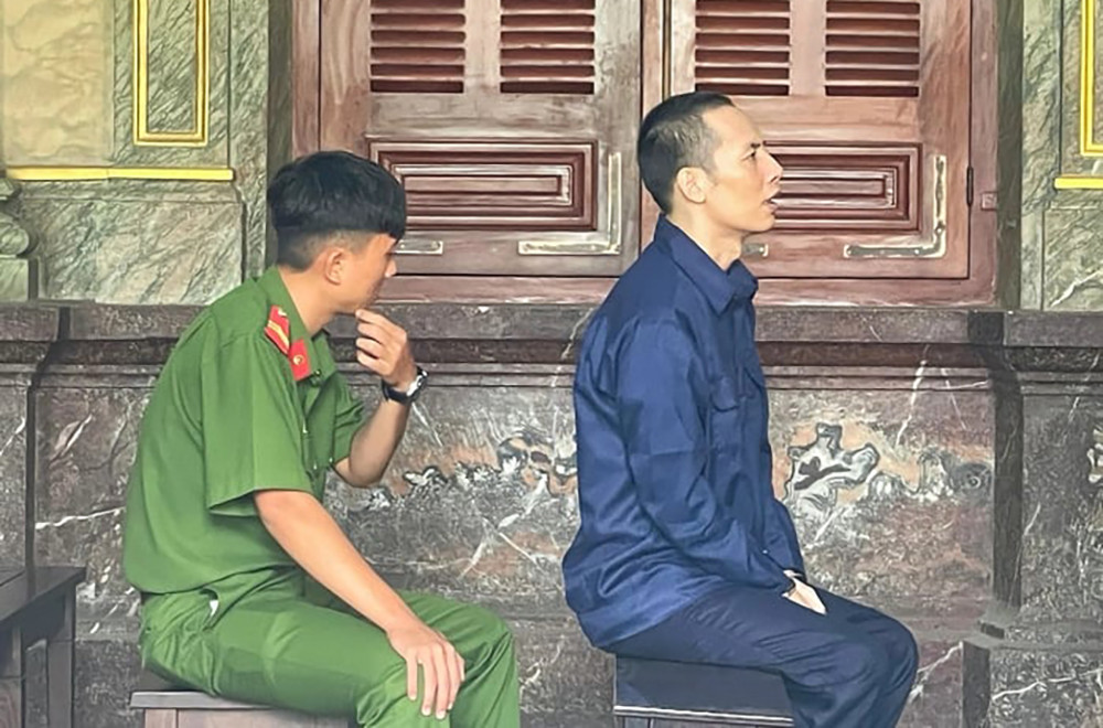 Đòi chia lợi nhuận không được, 'cuỗm' luôn Mercedes của đối tác