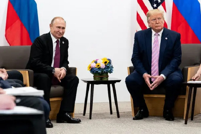 trump putin.jpg