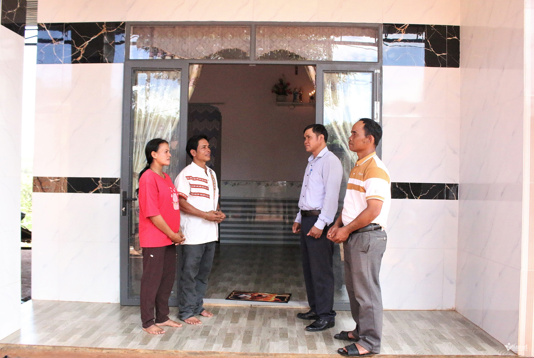 W-CHÍ   XÓA NHÀ TẠM 1.jpg