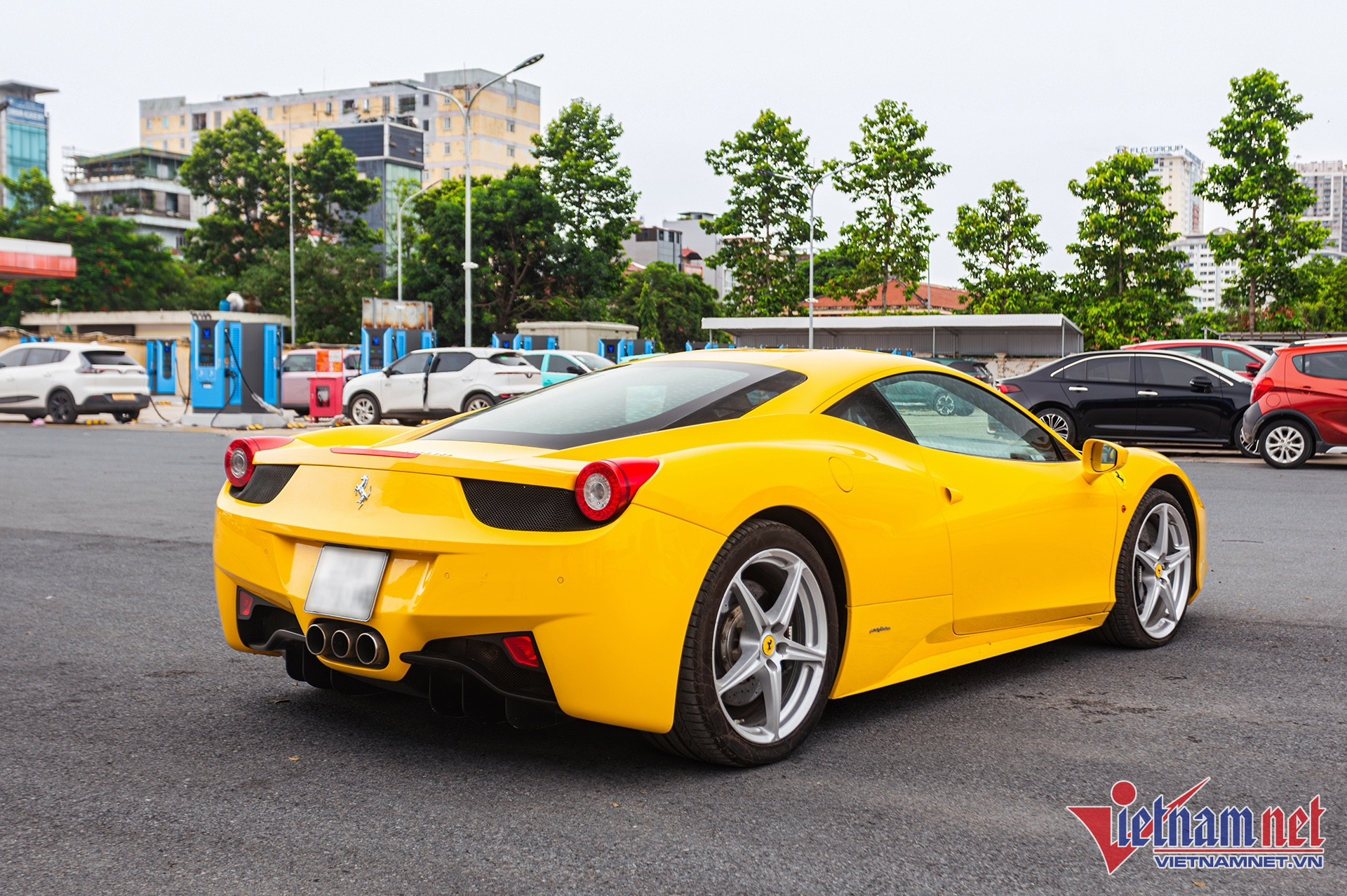 W-ferrari 458 3.jpg