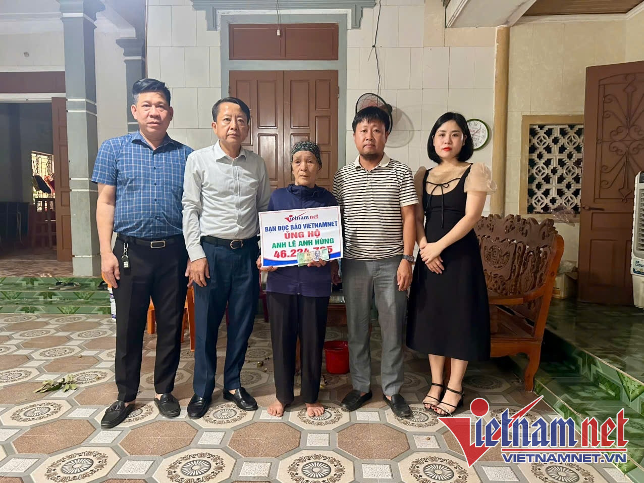 W-trao tiền bạn đọc đậu tình.jpg