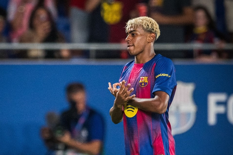 Yamal chói sáng, Barca đoạt cúp Joan Gamper