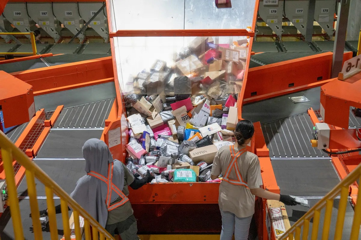 Cách SPX Express đưa Shopee ‘lên đỉnh’
