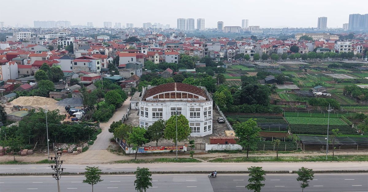 Mua đất tưởng chắc ăn, sổ đỏ lại &amp;apos;vênh&amp;apos;: Trách nhiệm thuộc về ai?
