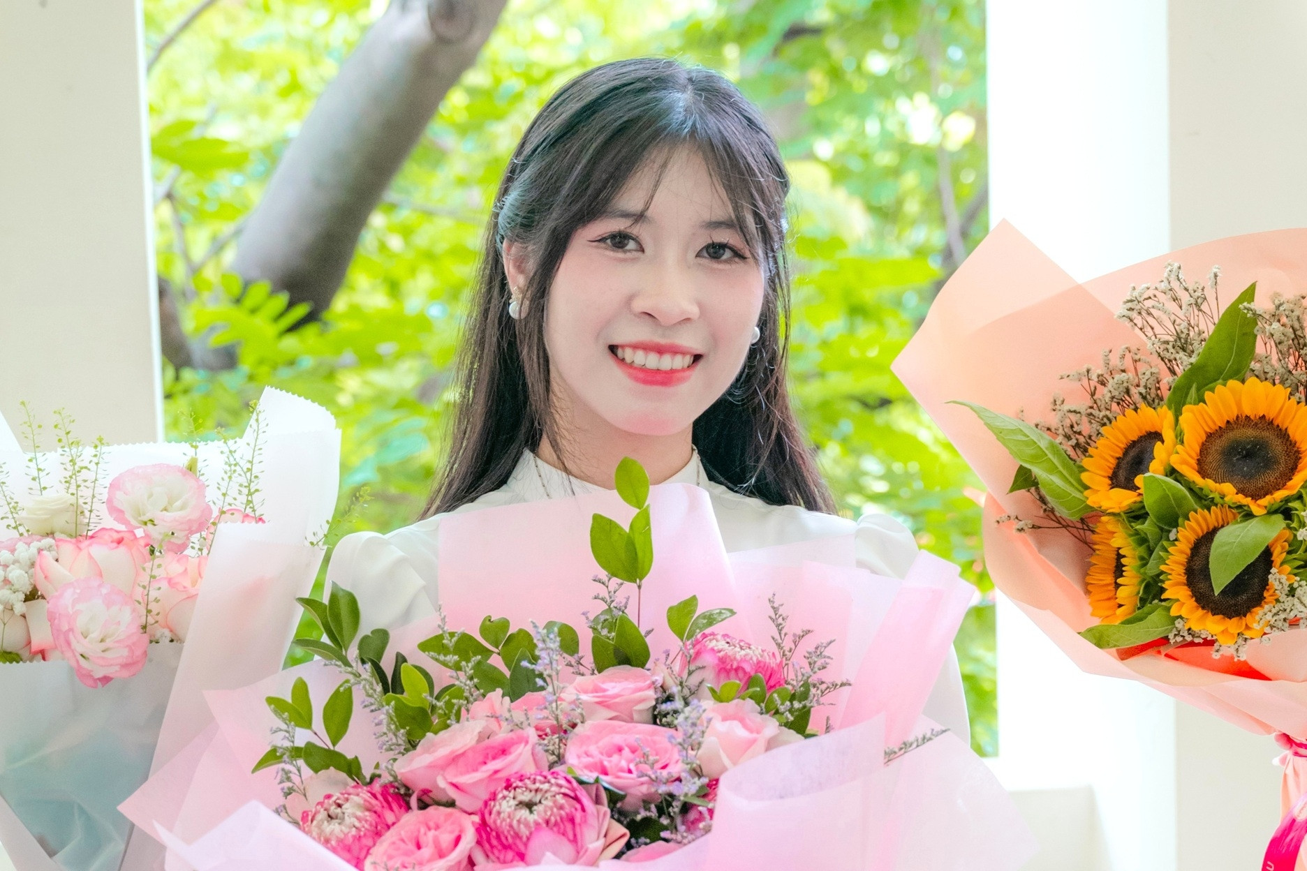 Nữ sinh tốt nghiệp thủ khoa đại học với cách học lạ, nhiều người nghe không tin