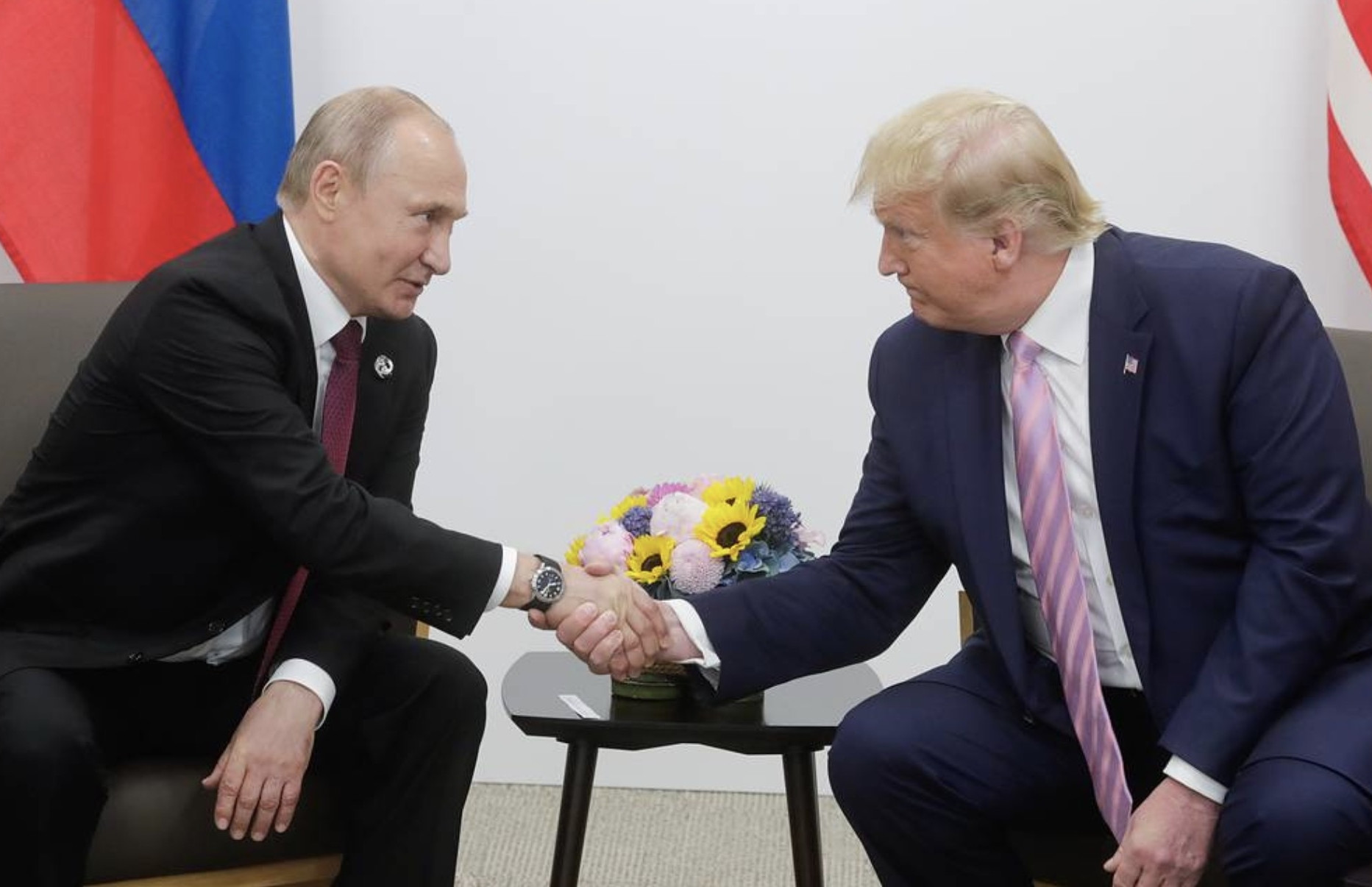 Ông Trump nói sẽ bàn về 'đổi đất' giữa Nga - Ukraine khi gặp ông Putin