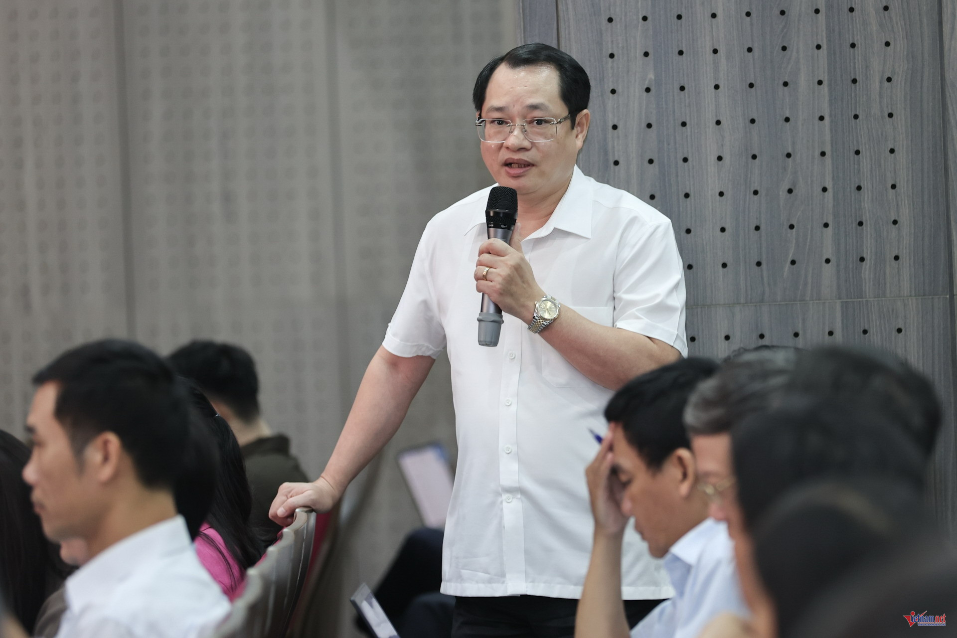 W-13. Ong Ha Xuan Tung Vu TCCB.jpg