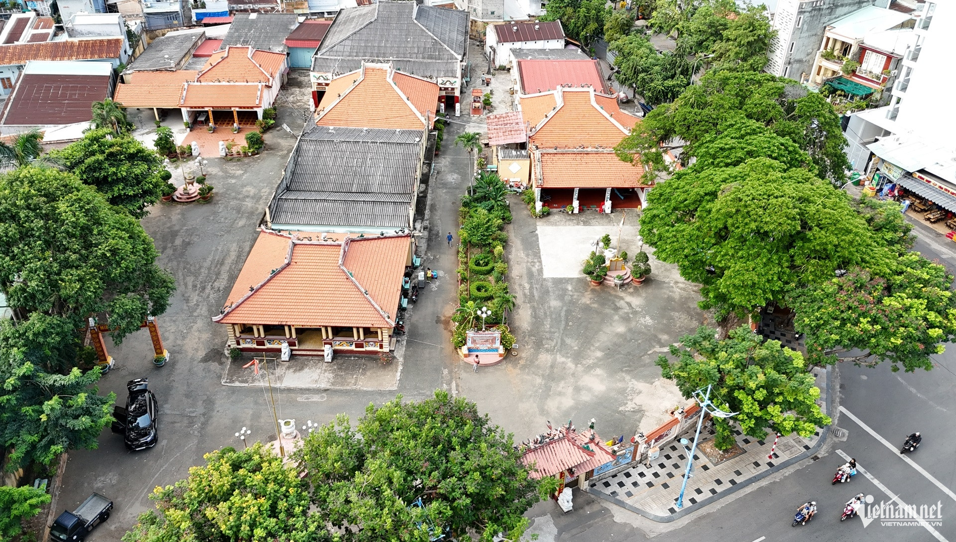 W-Đình thần thắng tam hơn 200 tuổi ở vũng tàu.JPG.jpg