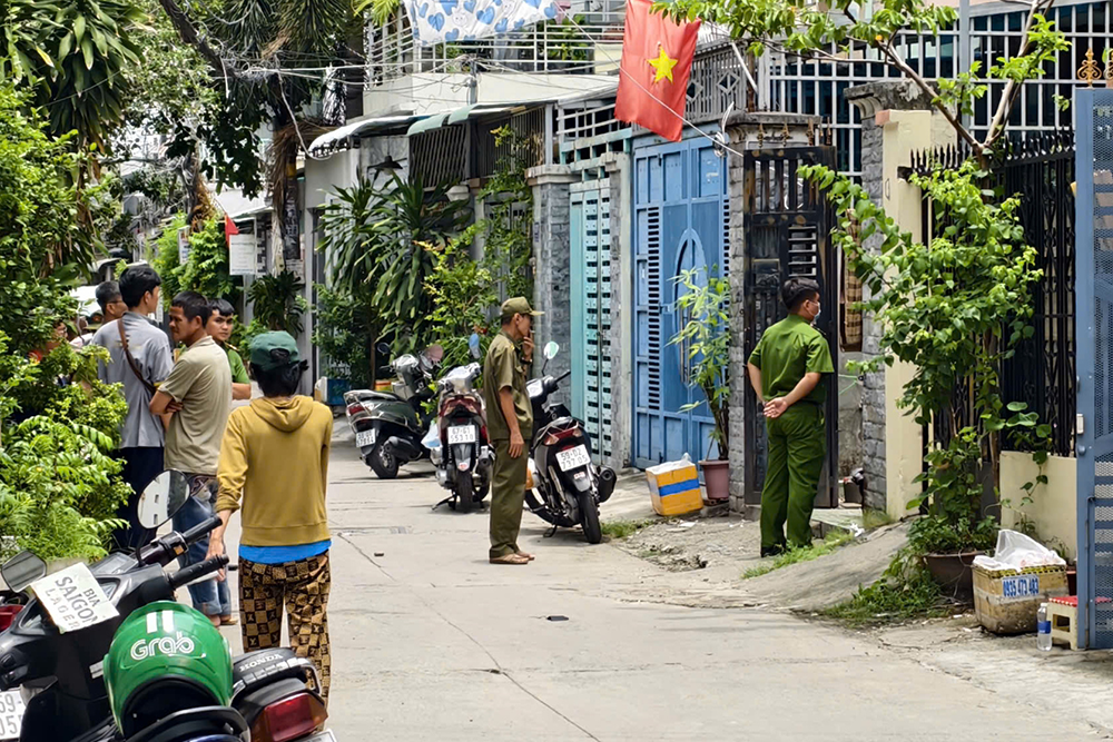Bản tin chiều 13/8: Người phụ nữ tử vong trong căn nhà khóa trái ở TPHCM