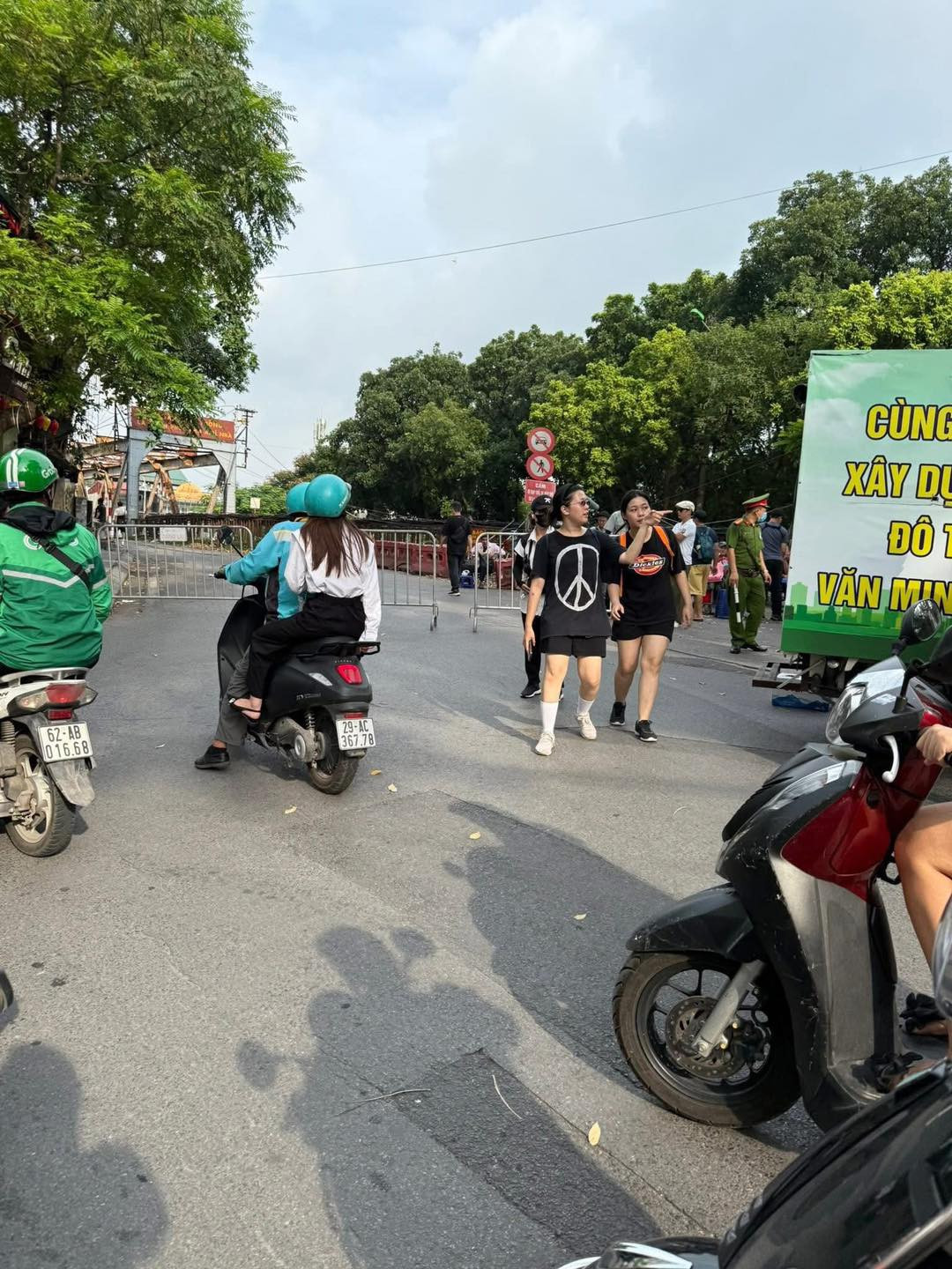 cau long Bien .jpg