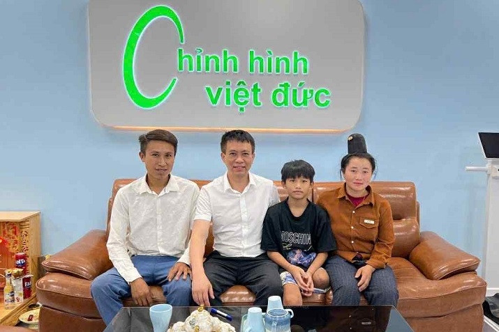 Em Lò Văn Vũ bị tai nạn giao thông cắt cụt chân được lắp chân giả miễn phí