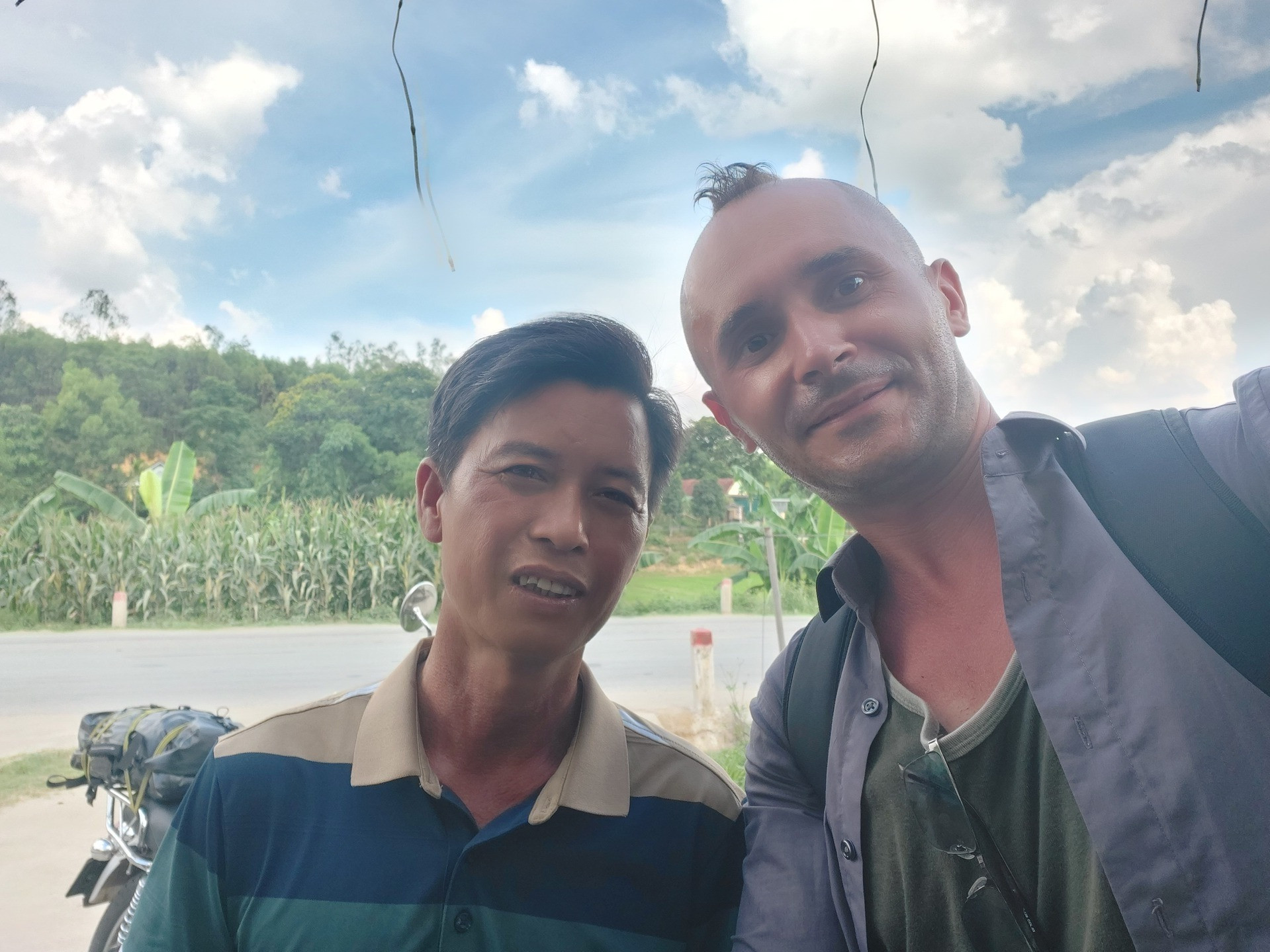 Mihai và anh Bắc Nghệ An.jpg