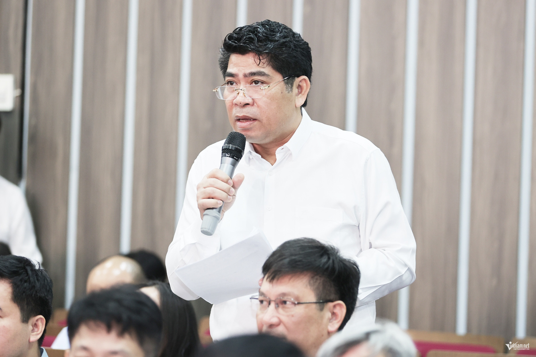 W-người giữ nhịp 4.jpg