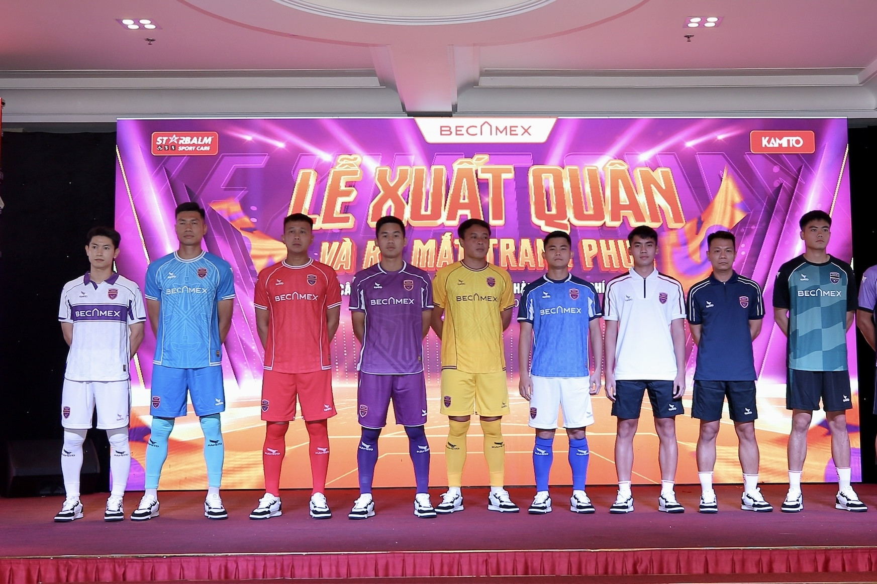 Đội bóng cũ của Tiến Linh đặt mục tiêu top 3 V-League 2025/26