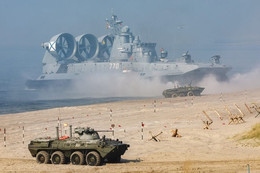 Belarus nêu khả năng dùng vũ khí hạt nhân, tên lửa Oreshnik tập trận với Nga