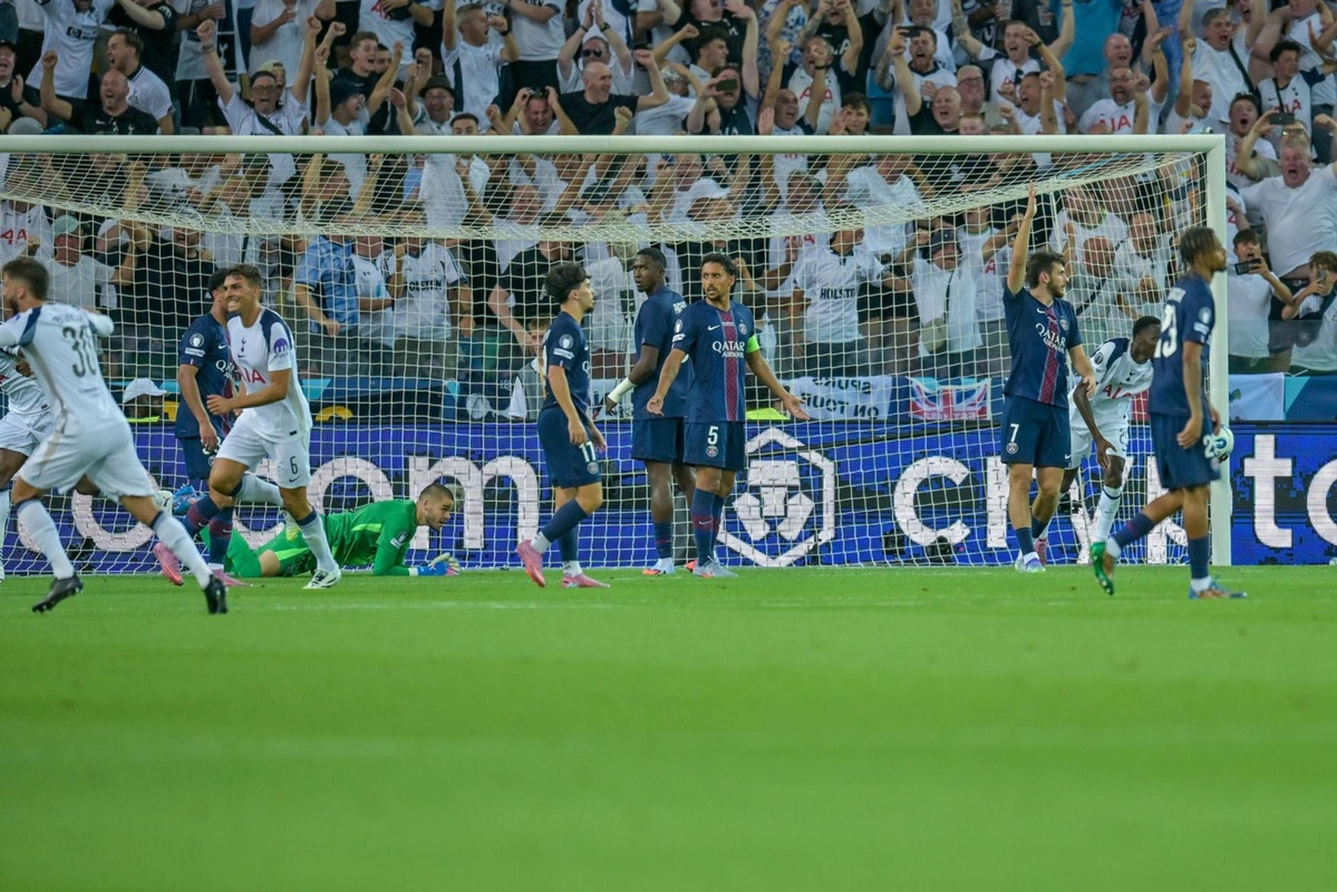 EFE - PSG Tottenham.jpg